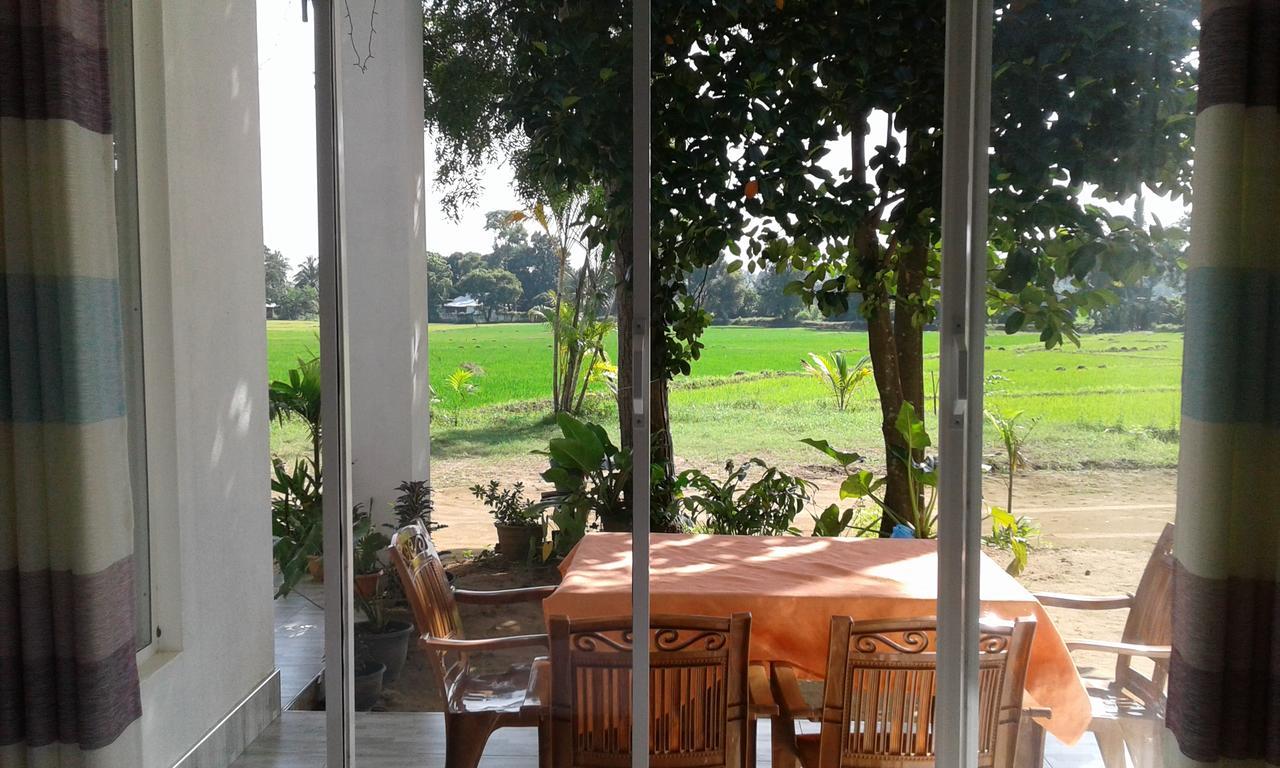 Risenlak Holiday Resort Polonnaruwa Ngoại thất bức ảnh