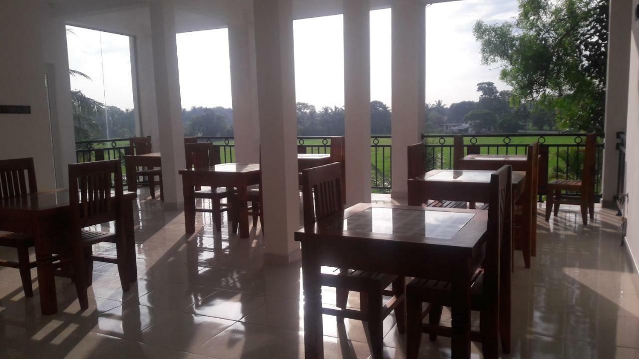 Risenlak Holiday Resort Polonnaruwa Ngoại thất bức ảnh