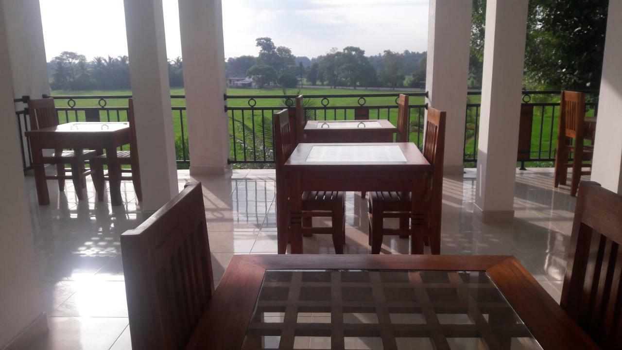 Risenlak Holiday Resort Polonnaruwa Ngoại thất bức ảnh